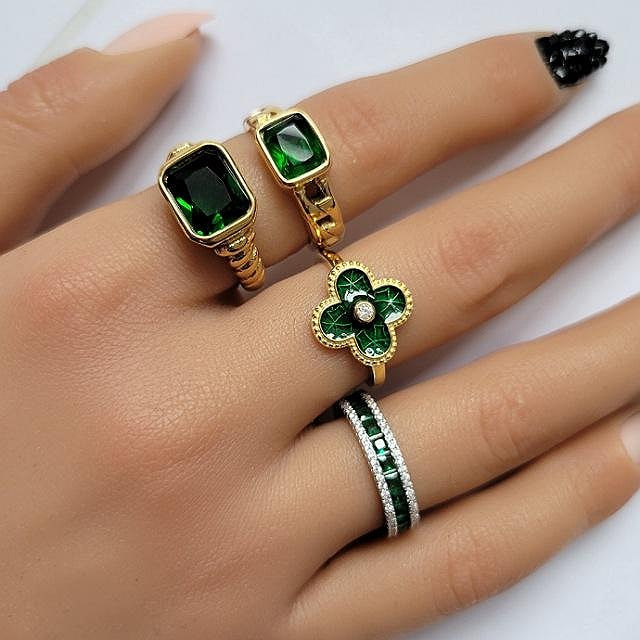 Lola Ring